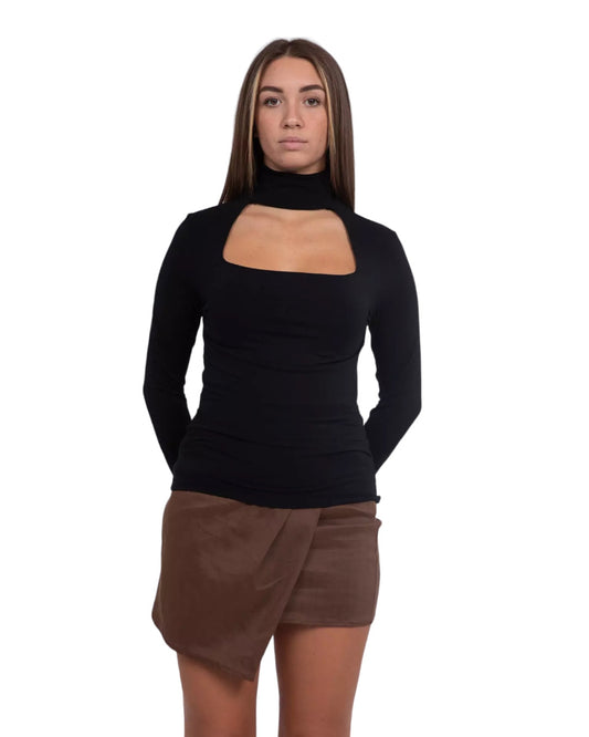 Maglia collo alto scollatura squadrata